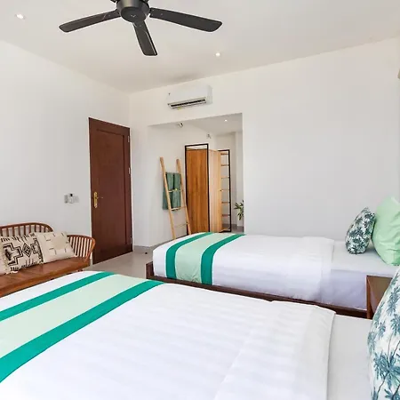 Villa Besakih 5BR, 5 mins to beach - Canggu Bagian luar foto